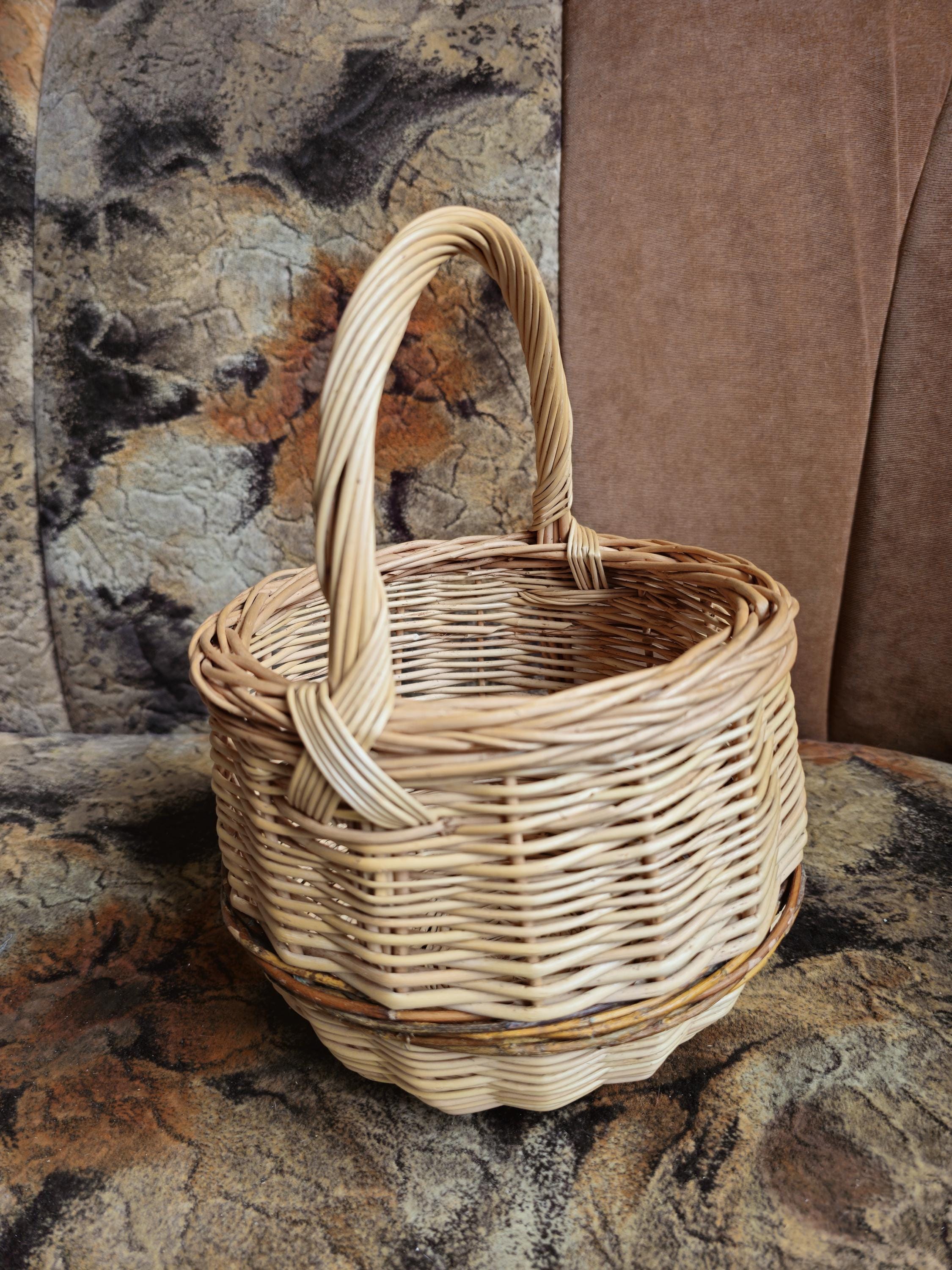 Handwoven Round Wicker Basket with Handle