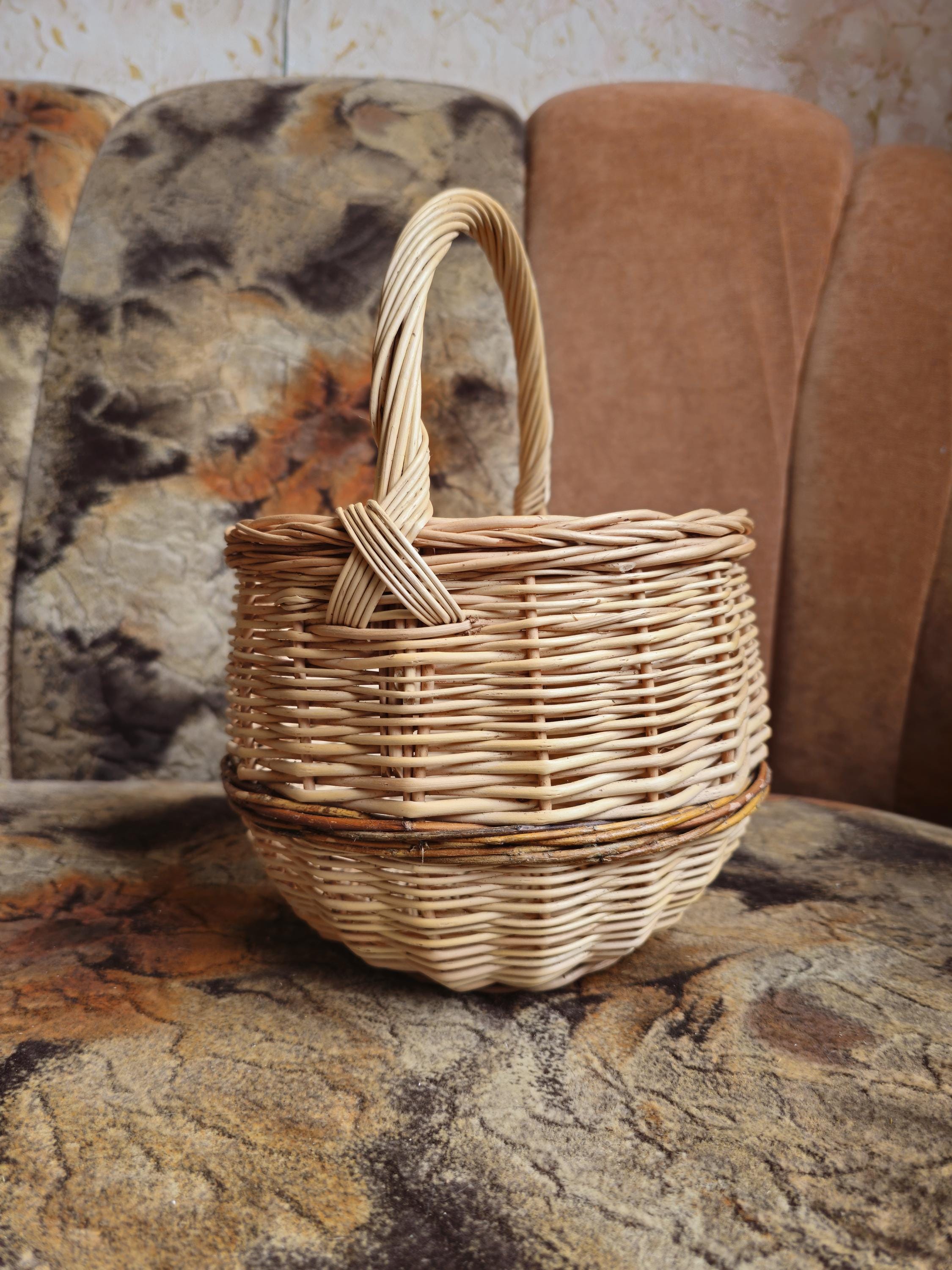 Handwoven Round Wicker Basket with Handle