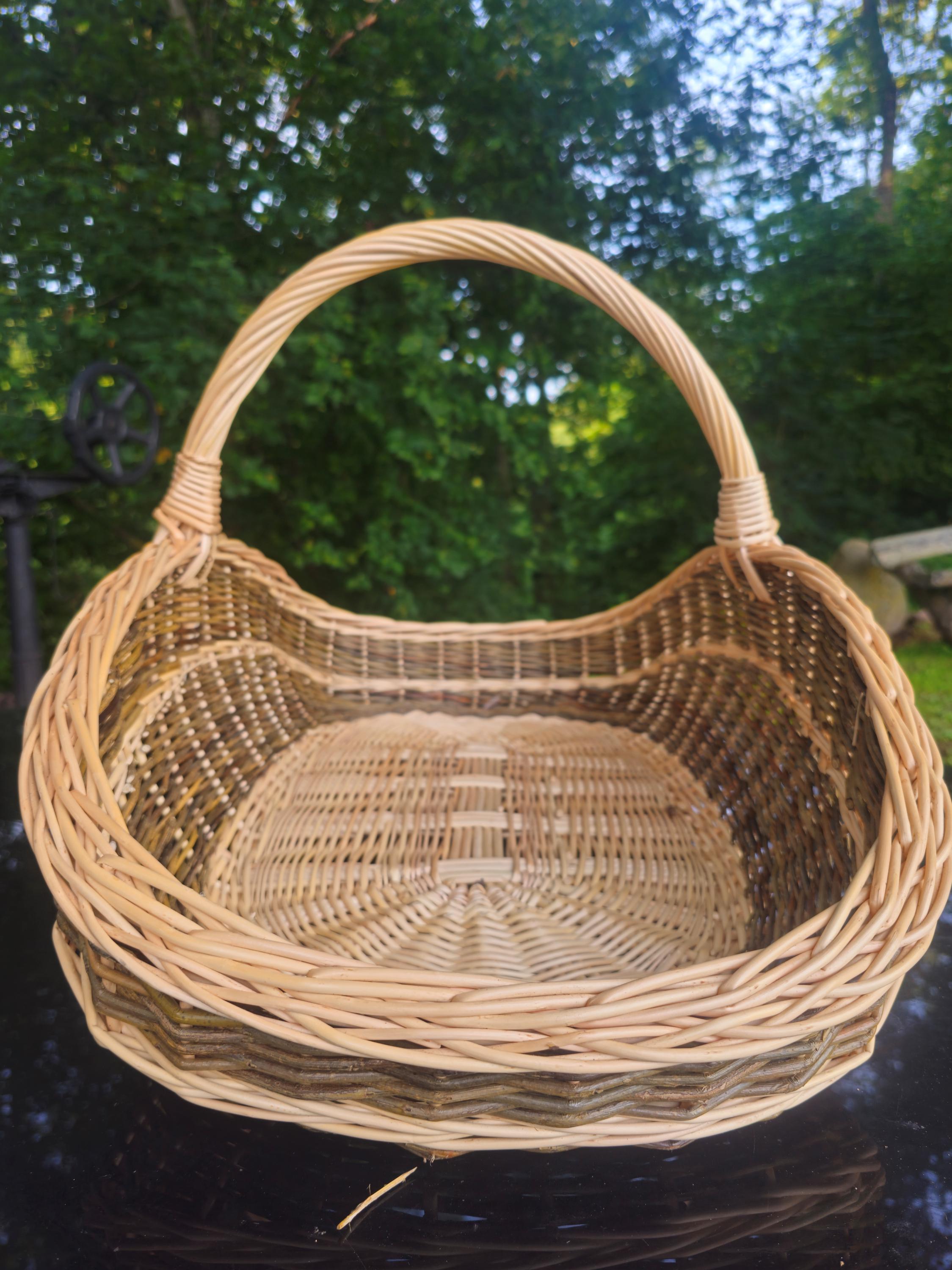 Extra-large Two-Tone Willow Trug for Foraging & Flower Gathering