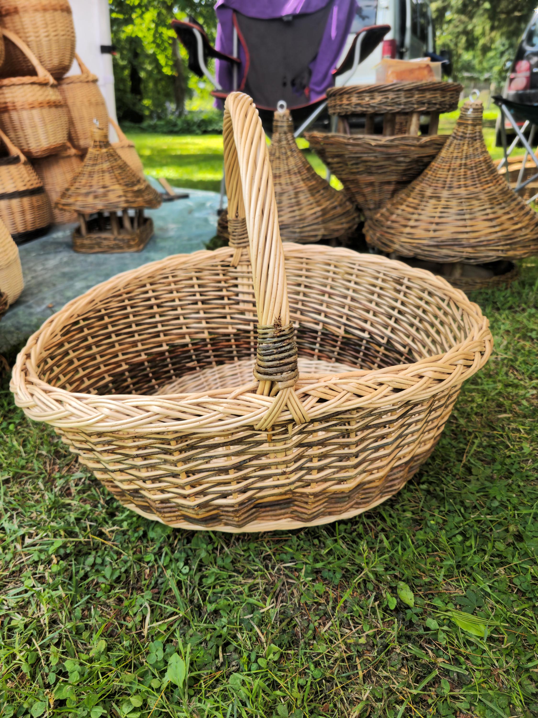 Large Wicker Basket with Sturdy Handle