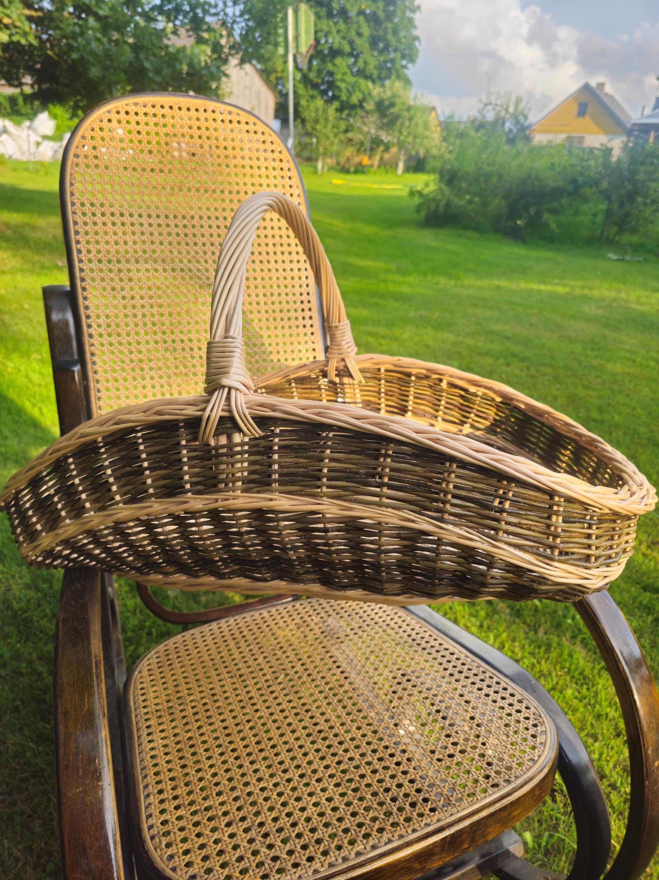Extra-large Two-Tone Willow Trug for Foraging & Flower Gathering