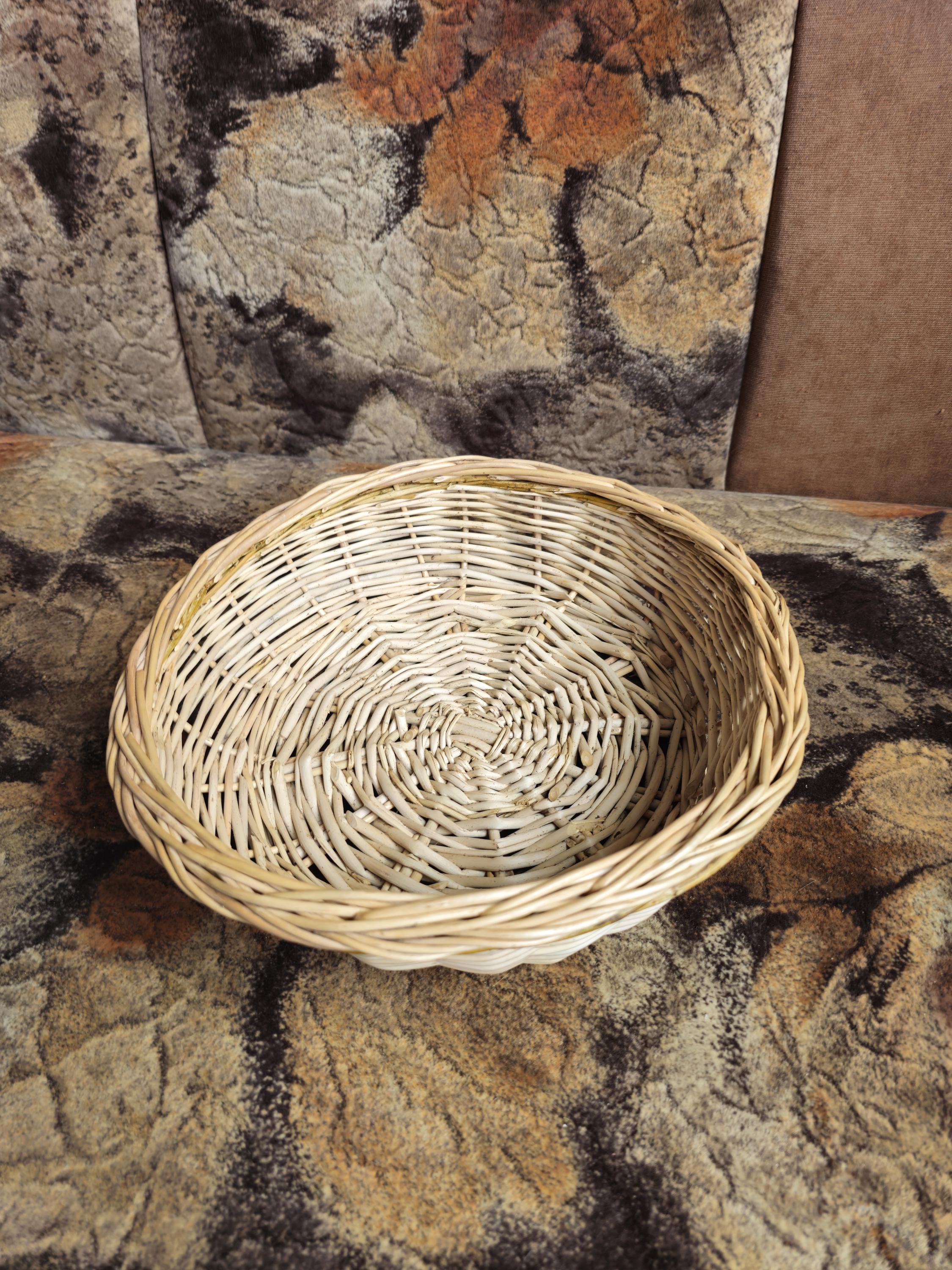 Rustic Bread Wicker Plate